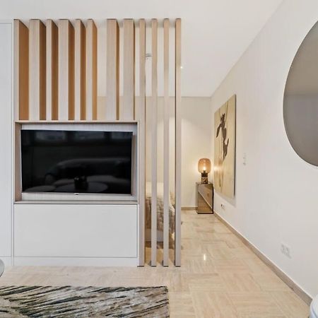 Modern Studio With King Bed, Walk To Attractions Luxemburgo Exterior foto