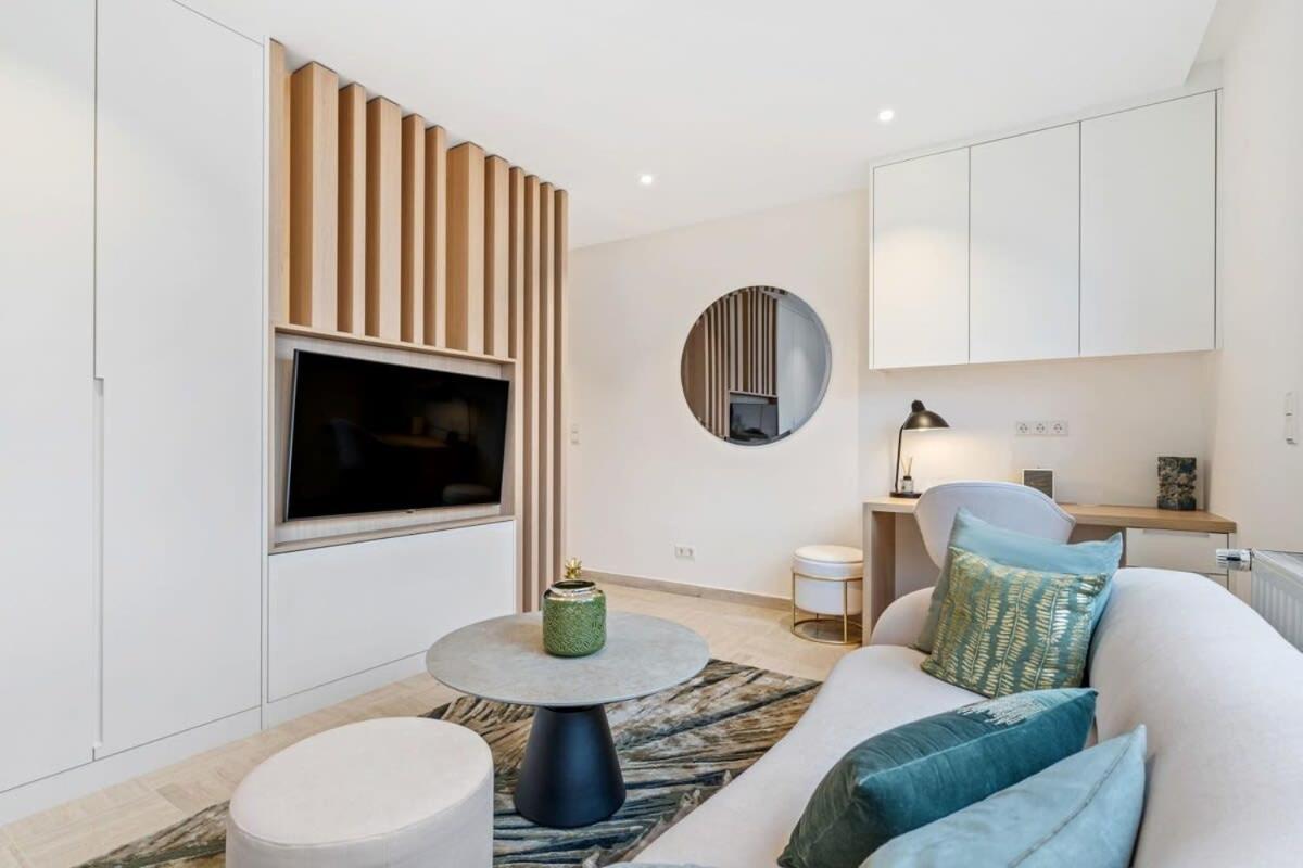 Modern Studio With King Bed, Walk To Attractions Luxemburgo Exterior foto